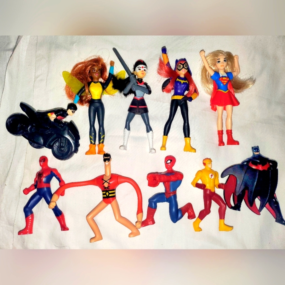 : 10 pc mixed lot of mcdonalds  happymeal dc comic & spiderman toys kidsmeals